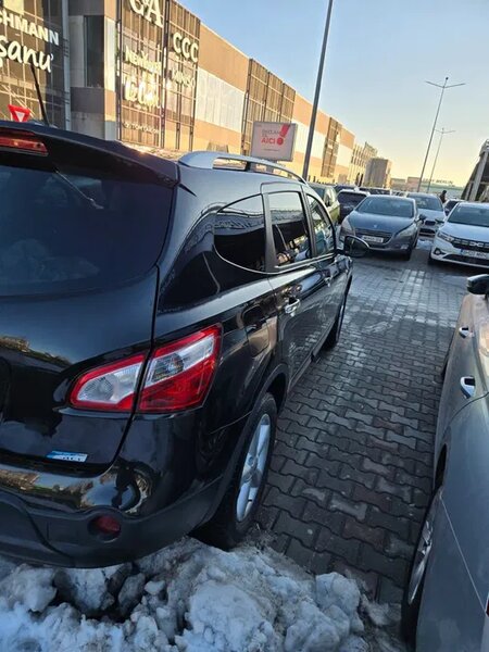 Nissan Qashqai+2